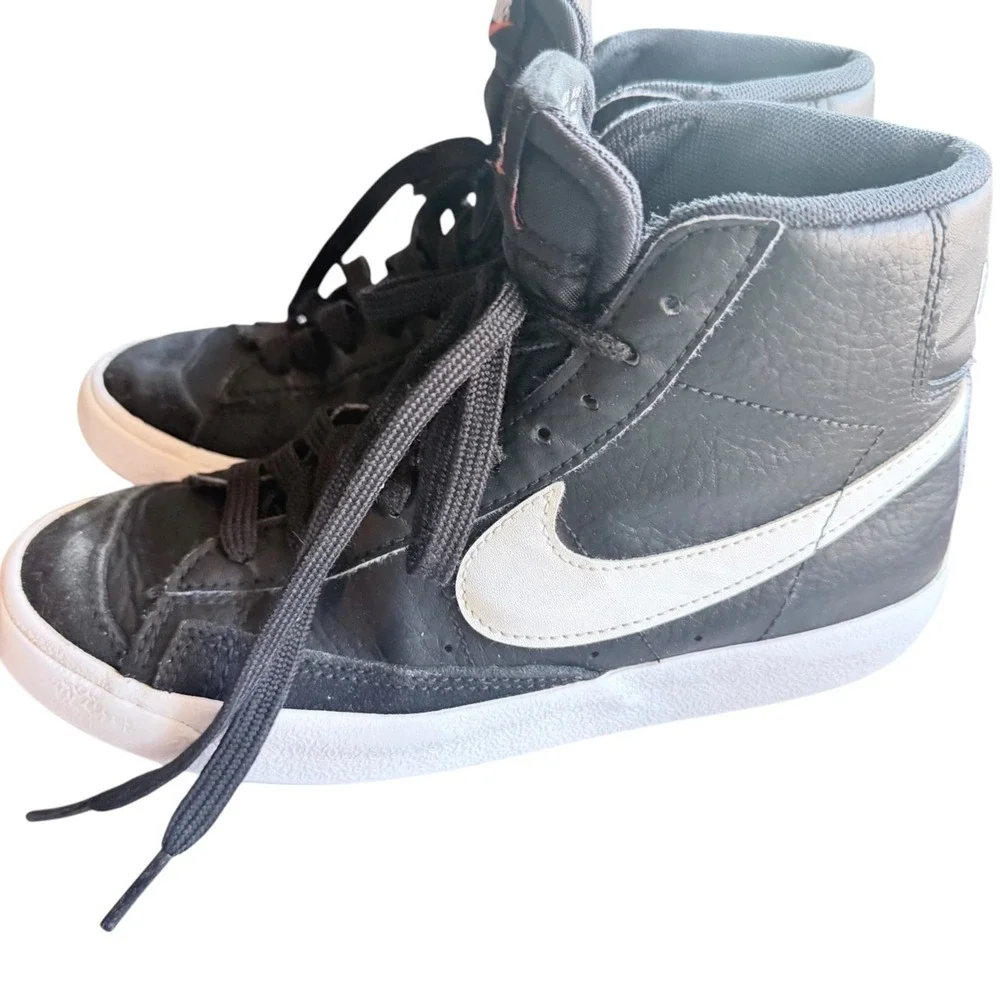 KIDS BLACK NIKE BLAZERS SIZE 4.5 Boys/Girls Fast Shipping